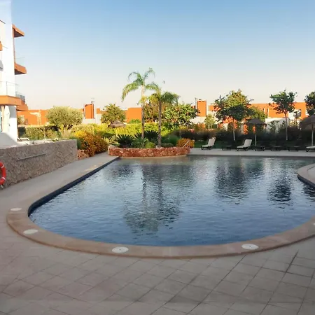 Contemporary In With Shared Pool * Portimao