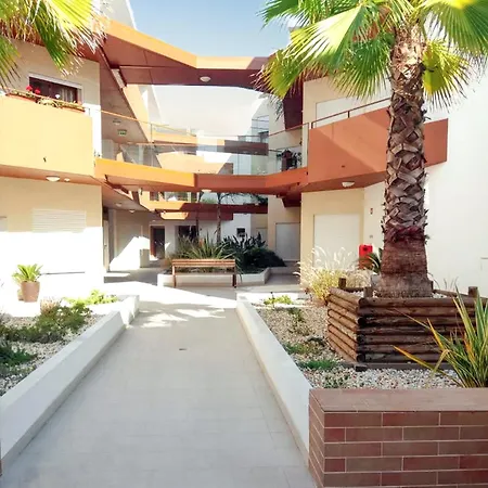 Contemporary In With Shared Pool Apartamento *