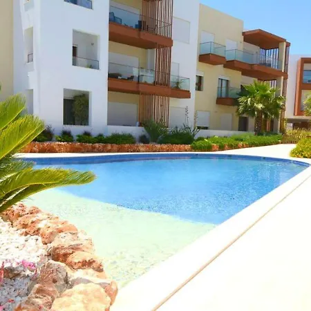 Apartament Contemporary In With Shared Pool Portimão